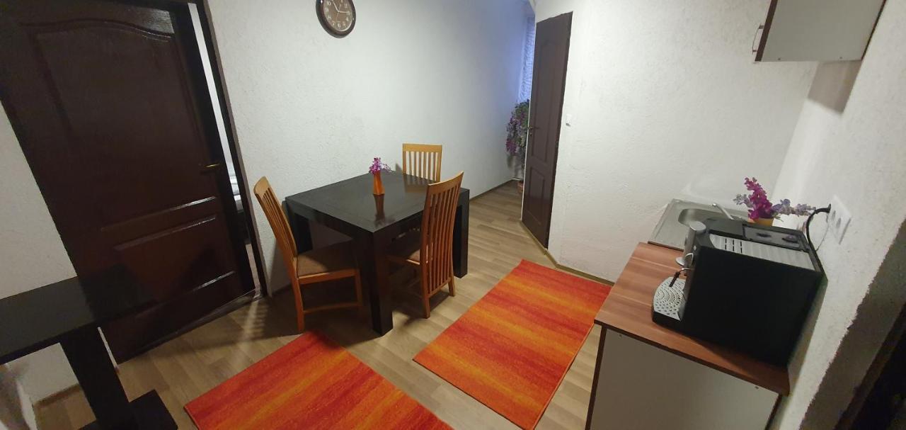 Apartamento Apartman House Odorheiu Secuiesc Exterior foto